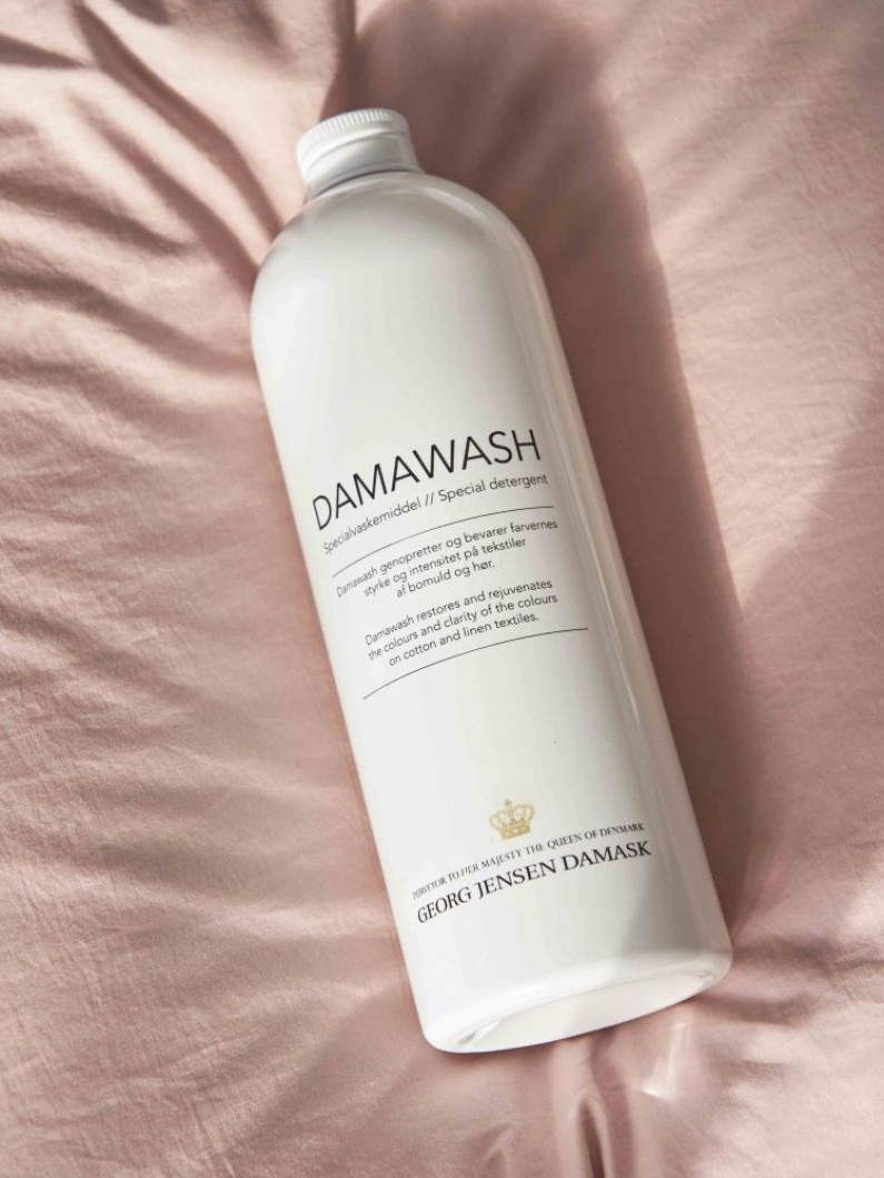 9779857f73679e0766793c44d95b5e55